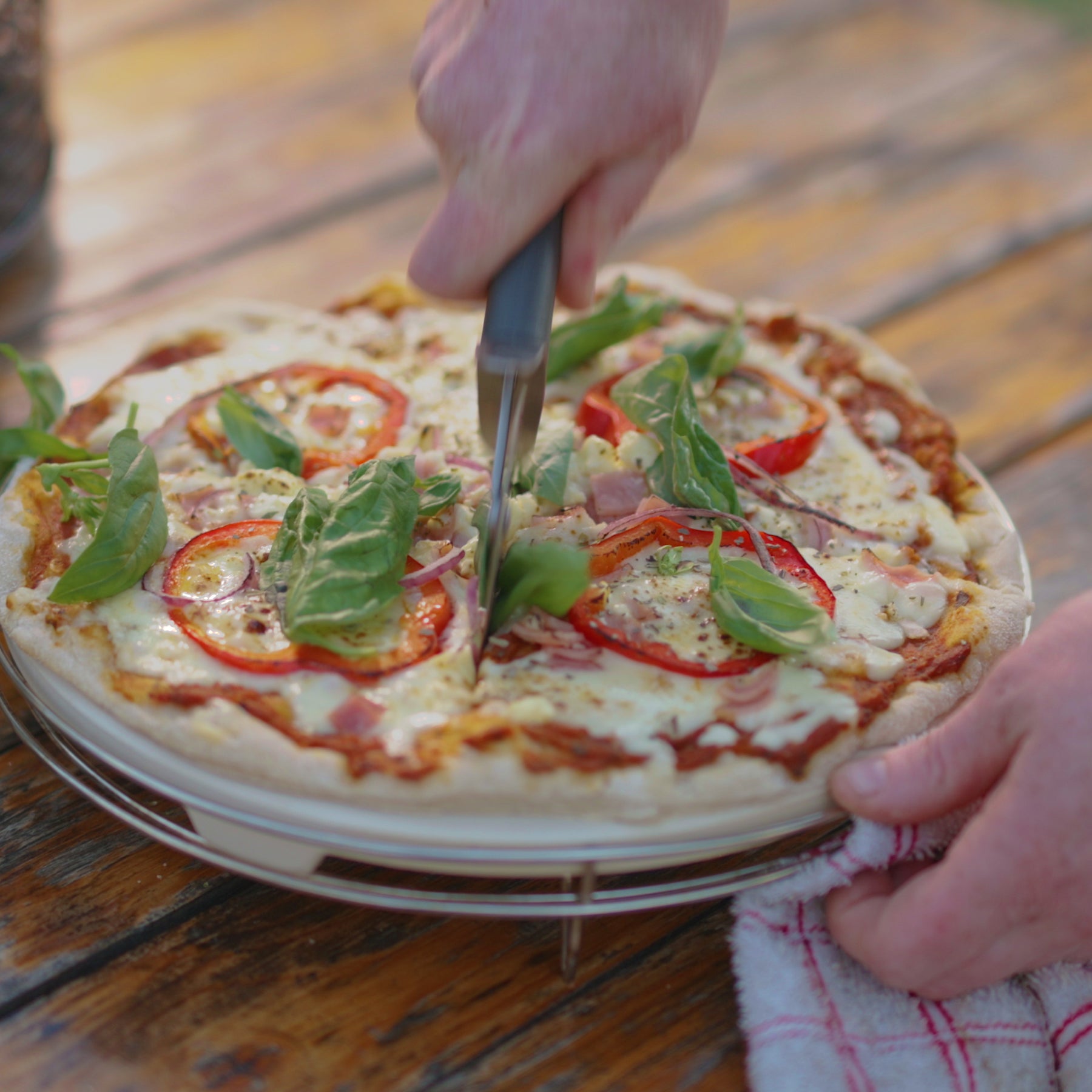 Pave Pizza Studs